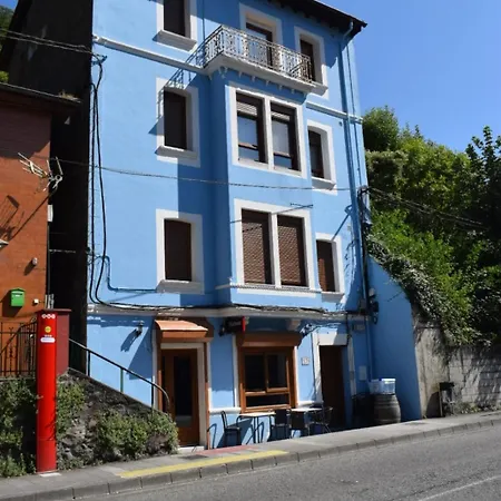 Blue Mountain * Santullano (Mieres)